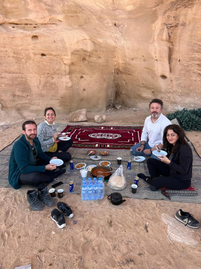 Wadi Rum Sunset Camp Экстерьер фото